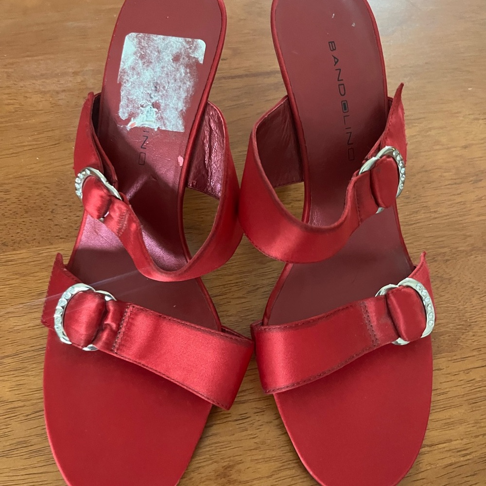 Bandolino Elegant Red Satin Sandals